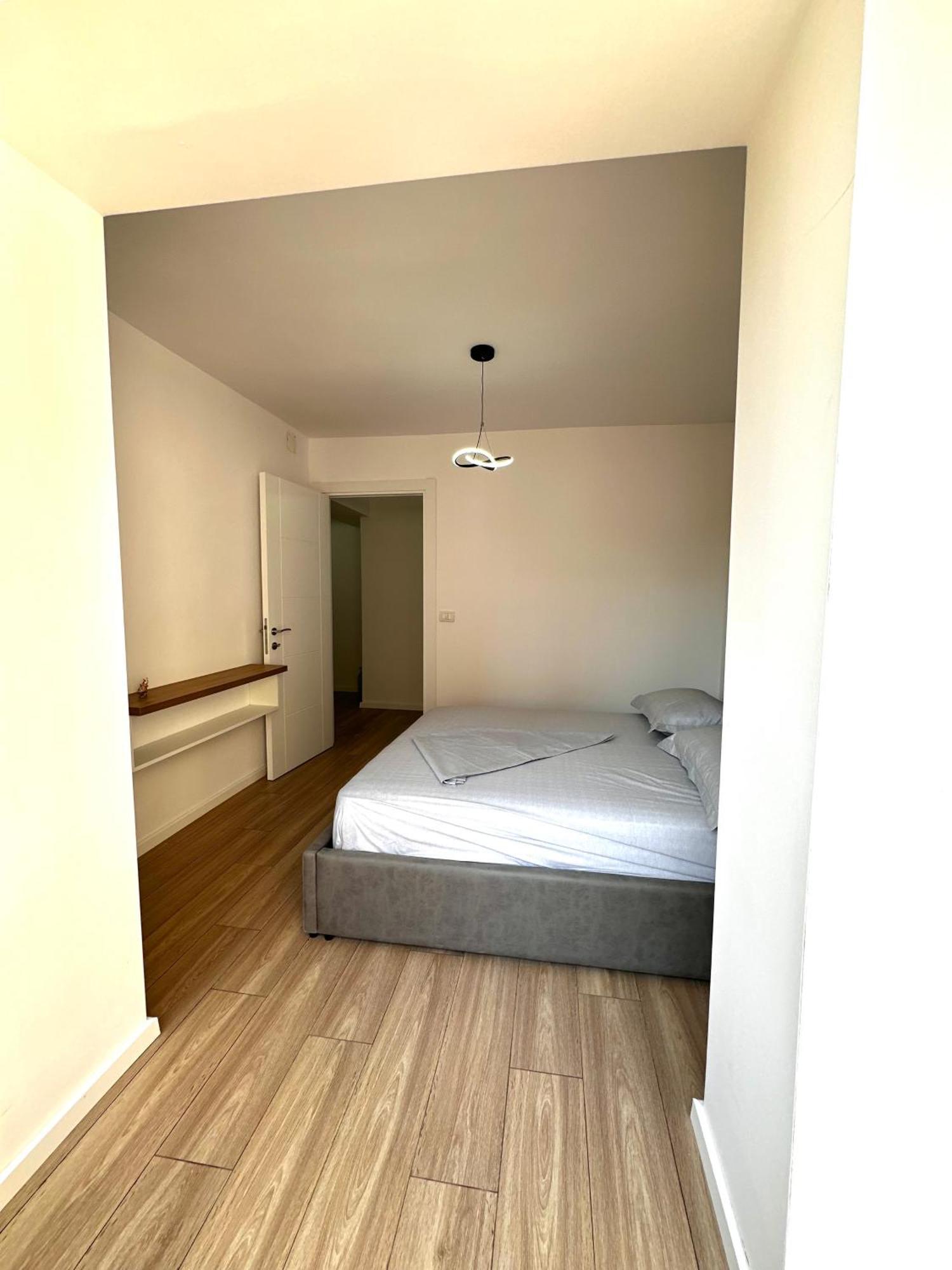 Tirana Apartment Center Jon Exteriör bild