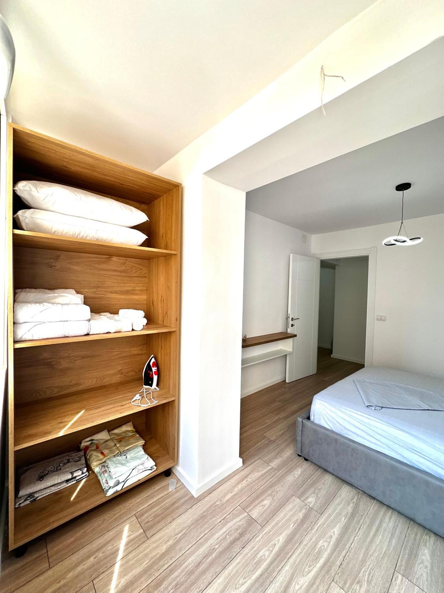 Tirana Apartment Center Jon Exteriör bild